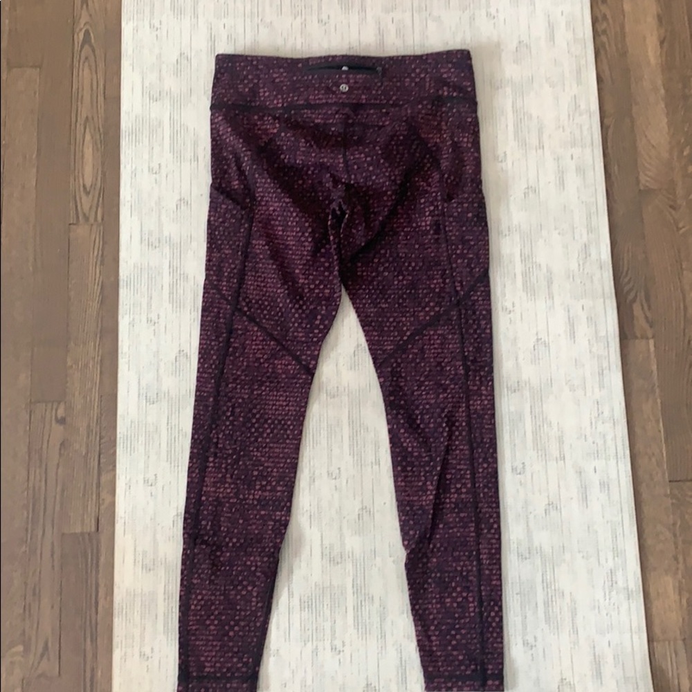 Burgundy Pattern Lululemon Speed leggings